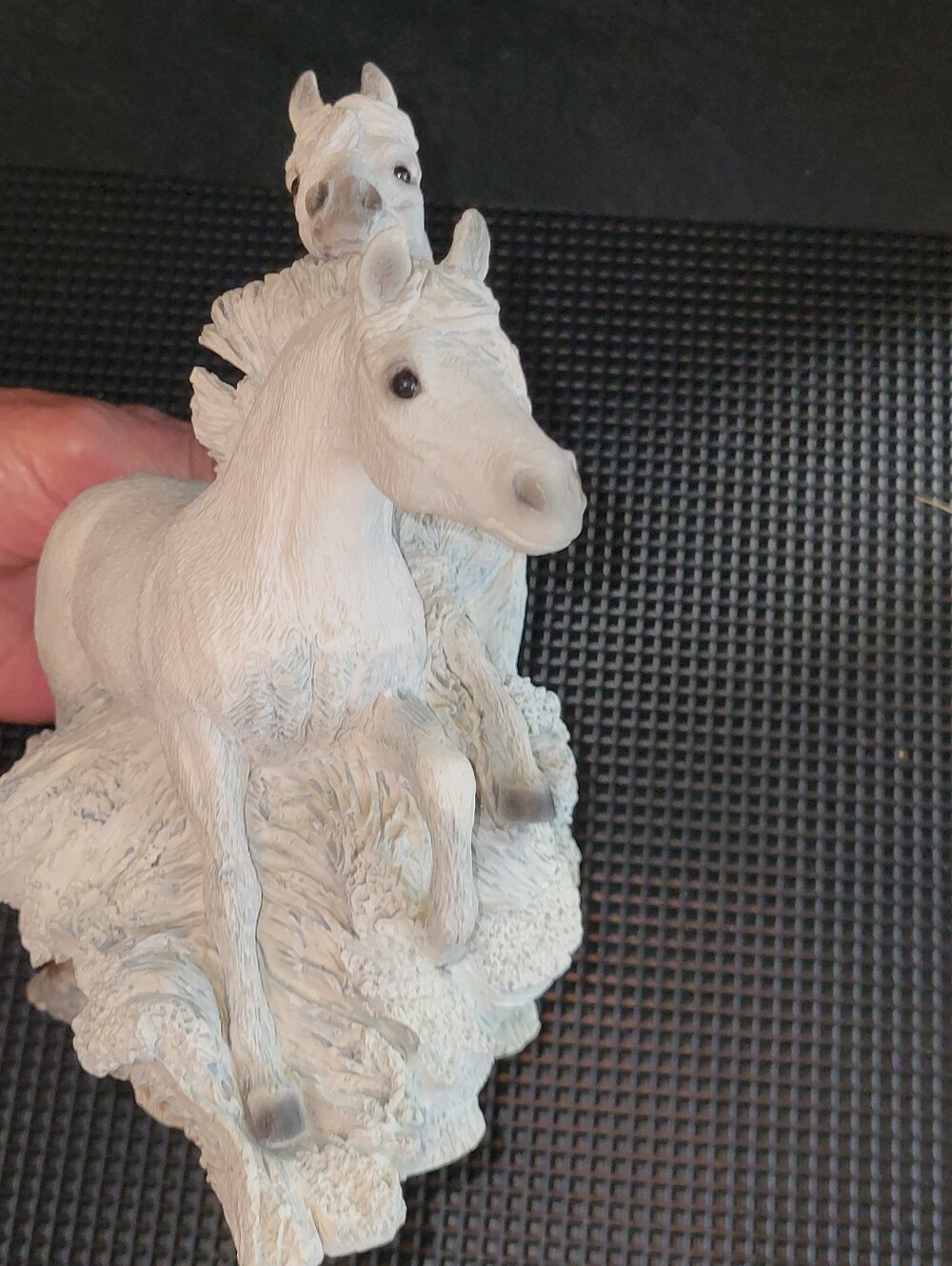 Sea Horses - United Design Stone Critters Figurine - Picture 8 of 8